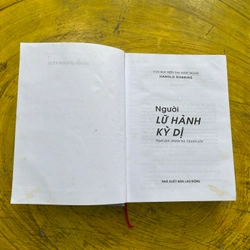 NGƯỜI LỮ HÀNH KỲ DỊ- HAROLD ROBBINS 547156