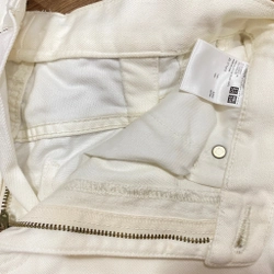 UNIQLO QUẦN SHORT TRẮNG MỚI SIZE 28(71CM) 508385