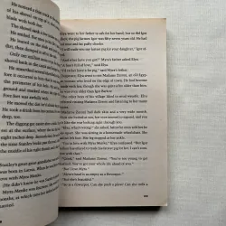 Holes - Louis Sachar 960765