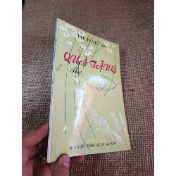 Quà tặng - Phi Tuyết Ba 2004 mới 90% (Sách văn học) HLSC2404