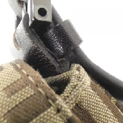 Túi đeo vai Fendi Mamma Baguette 8BR001 NY1 - Hàng hiệu Authentic 801346