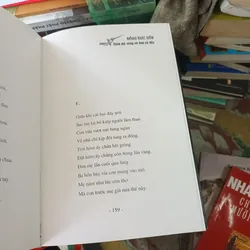 Chim Mỏ Vàng Và Hoa Cỏ Độc- Đồng Đức Bốn 709519