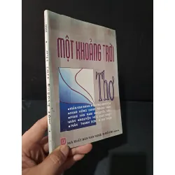 [Sách Cũ SCGR] Một khoảng trời thơ mới 90% bẩn nhẹ, có chữ ký tác giả 2000 Nhiều tác giả HCM1804 VĂN HỌC