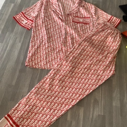 Pijama lụa xước new 90%