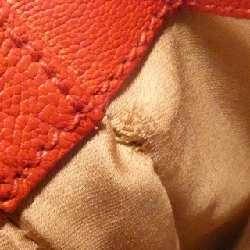 Túi xách vai Miu Miu RT0512 - Hàng hiệu Authentic 776433