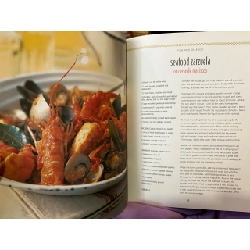 Tapas and other Spanish plates to share 999526