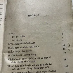 Bấm huyệt chữa bệnh -B.S CHU QUỐC TRƯỜNG PHAN NHƯ LONG B.S ĐINH NHƯ BÌNH 687578