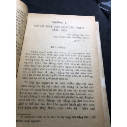 Stress trong thời đại văn minh 1986 mới 60% ố nặng BS Phạm Ngọc Rao và BS Nguyễn Hữu Nghiêm HPB0906 SÁCH VĂN HỌC 162701