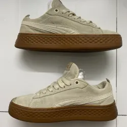 Giày thể thao Puma đế gum 930926