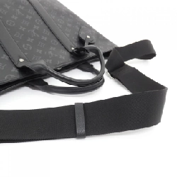 Túi xách cuối tuần Taiga Lama M30937 của Louis Vuitton 610721