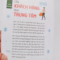 Lấy Khách Hàng Làm Trung Tâm - Yếu Tố Phát Triển Thương Hiệu Bền Vững 993426