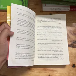 II Tiểu Thuyết Lịch Sử: Ngàn Mặt Trời Rực Rỡ - KHALED HOSSEINI - 2018 699417