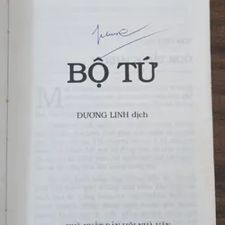 Tiểu thuyết trinh thám của nữ nhà văn Agatha Christie: BỘ TỨ (275 trang) 717888