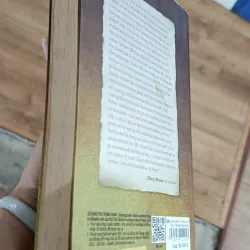 Paris through closed eyes, mới 80% (ố vàng) (NguyenN) 39966