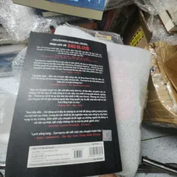 Máu bẩn John Careyrou 1001397