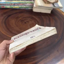 II Văn Học: Những Trang Sách Khép Mở (Quyển 2) - Trần Áng Sơn - 2002 999231