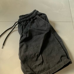 quần unisex - jay store - freesize ạ - màu be và đen chưa bị phai màu vải bền còn mới  71821