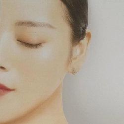 K18YG Bông tai kim cương hình trái tim - Hàng hiệu Chính hãng 866818