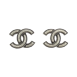 Bông tai Chanel