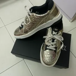 Giày thể thao nữ da bóng vàng cá tính phong cách trẻ trung 907806