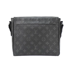 Túi đeo vai Louis Vuitton Monogram Eclipse District PM M44000 612165