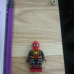 Lego spiderman no way home  69751
