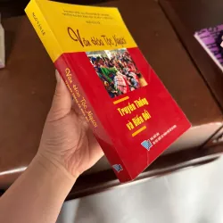 VĂN HÓA TỘC NGƯỜI: TRUYỀN THỐNG VÀ BIẾN ĐỔI (NGÔ VĂN LỆ)- K5 1031192