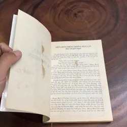 II Văn Thơ Đả Kích, Trào Phúng, Câu Đối: Vỏ Quýt Dày, Móng Tay Nhọn - Đặng Minh Phương 999187