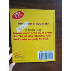A Rainy Day (What Kind of Day Is It?) - Lola M. Schaefer