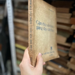 Cảm thuh văn học giảng dạy văn học 1983 476135