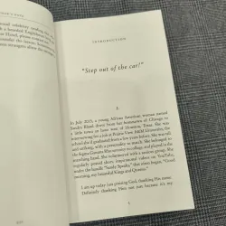 Talking to Strangers - Malcolm Gladwell (Penguin Psychology) - Sách mới 959970