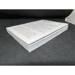 [Phiên Chợ Sách Cũ] At Home With Madame Chic, 2020 - Jennifer L. Scott H1809 SBM 599530