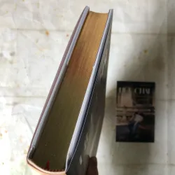 Hữu Châu Chiếc Nôi Vàng Giông Bão - Thanh Thuỷ (Bản đặc biệt bìa cứng, có chữ kí tác giả) 783094