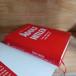 ADOLF HITLER Chân Dung Một Trùm Phát Xít - John Toland 714398