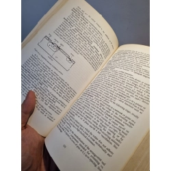 NEWNES DICTIONARY OF ELECTRONICS  - S.W. Amos & R.S. Amos 196154