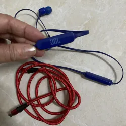 tai nghe và dây sạc điện thoai 780360