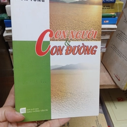 Con Người Và Còn Đường- Sơn Tùng
