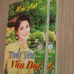 TÌNH YÊU VẪN ĐỢI ...