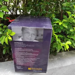 Tuyển tập tiểu thuyết và kịch của nhà văn Việt kiều Thế Dũng 704162