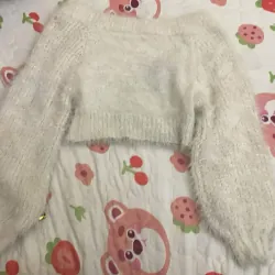 Trang phục nữ Dù Lino phối tay lông vũ size M màu be