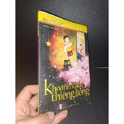 [Phiên Chợ Sách Cũ] Thắp sáng tâm hồn Khoảng khắc thiêng liêng 2009 - Hoàng Mai 0506