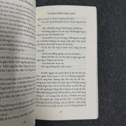 Từ thăm thẳm lãng quên, Ở quán cà phê của tuổi trẻ lạc lối - Patrick Modiano 755423