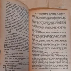 One Flew Over the Cuckoo’s Nest	- Ken Kesey 1025142