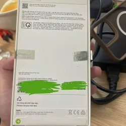 Điện thoại iPhone 16 Pro Max 256GB chính hãng màu vàng hình chữ nhật 589801