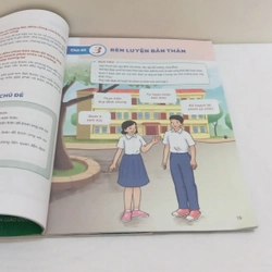 SGK Hoạt Động Trải Nghiệm Hướng Nghiệp Lớp 11-Kết Nối Tri Thức Với Cuộc Sống 552221