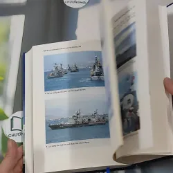 [MIỄN PHÍ BỌC SÁCH] Hải Quân Nhân Dân Việt Nam - Tài Trí, Dũng Cảm 990343