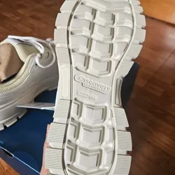 Giày Discovery sz39,40 full tag box 564567