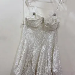 váy ren trắng size S