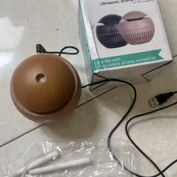 Máy Khuếch Tán Tinh Dầu Mini Làm Thơm Phòng Vân Gỗ Đèn Led Đổi Màu 596184
