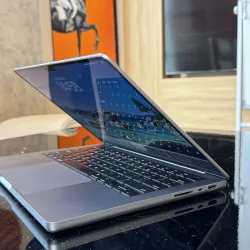 MacBook Pro 14 inch M1 Pro  1042839